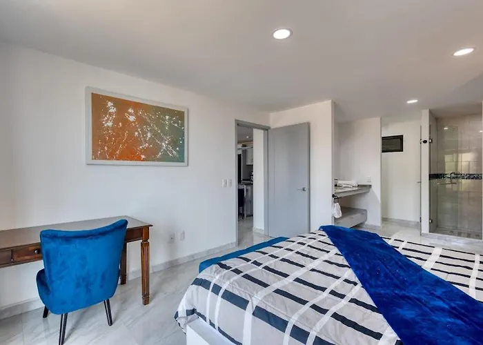 With Ocean-view Rooftop Infinity Pool, Balconies & Ac Ferienhaus *