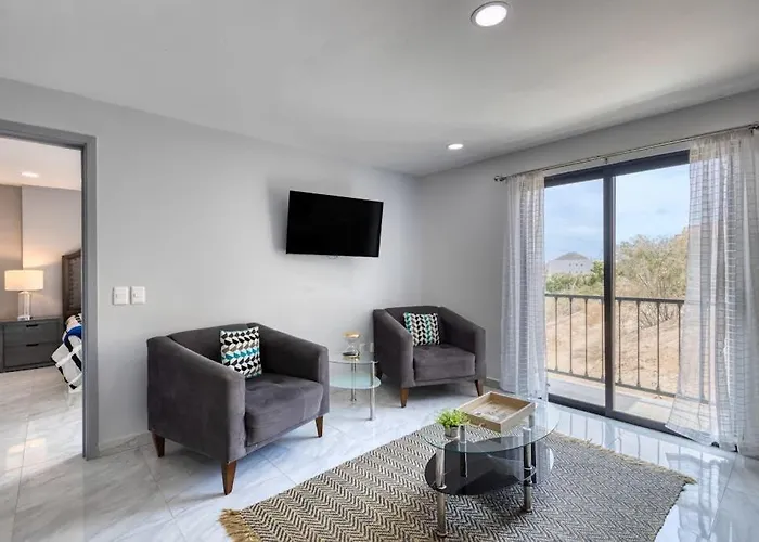 With Ocean-view Rooftop Infinity Pool, Balconies & Ac * Cabo San Lucas